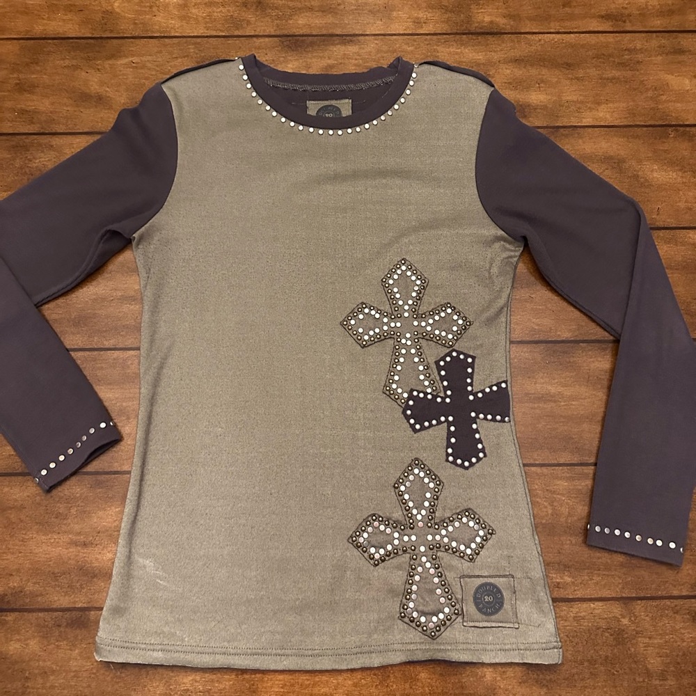 Double D Ranch long sleeve with crosses along side- olive green and gray.